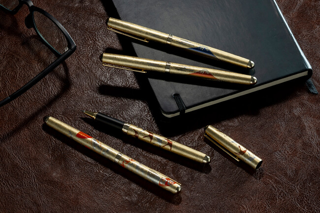 20年の時を経て、箔一を代表する逸品が進化。「蒔絵ボールペン」リニューアル