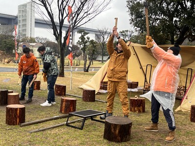 薪割り体験が都内で叶う!「薪割クラブ2025」江東区立若洲公園キャンプ場で開催！