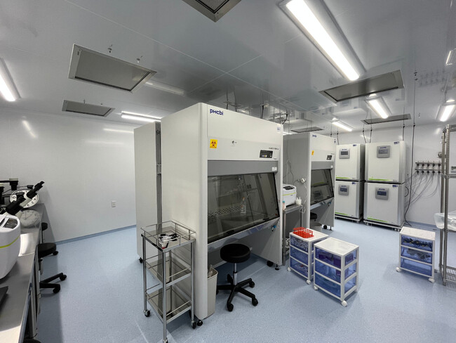 株式会社アークワイズ、細胞培養加工施設（CPC）の新設許可を取得。北青山D.CLINICでの活用を予定し、再生医療の安全性と提供体制を強化へ