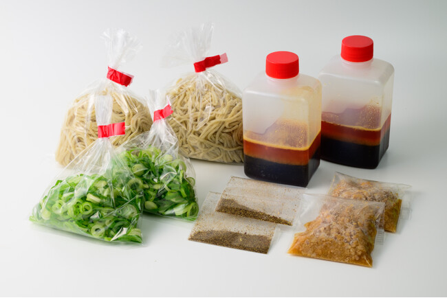 【キング軒】今年もやってきた“混ぜて締める”年越し!広島発「年越し汁なし担担麺」販売中