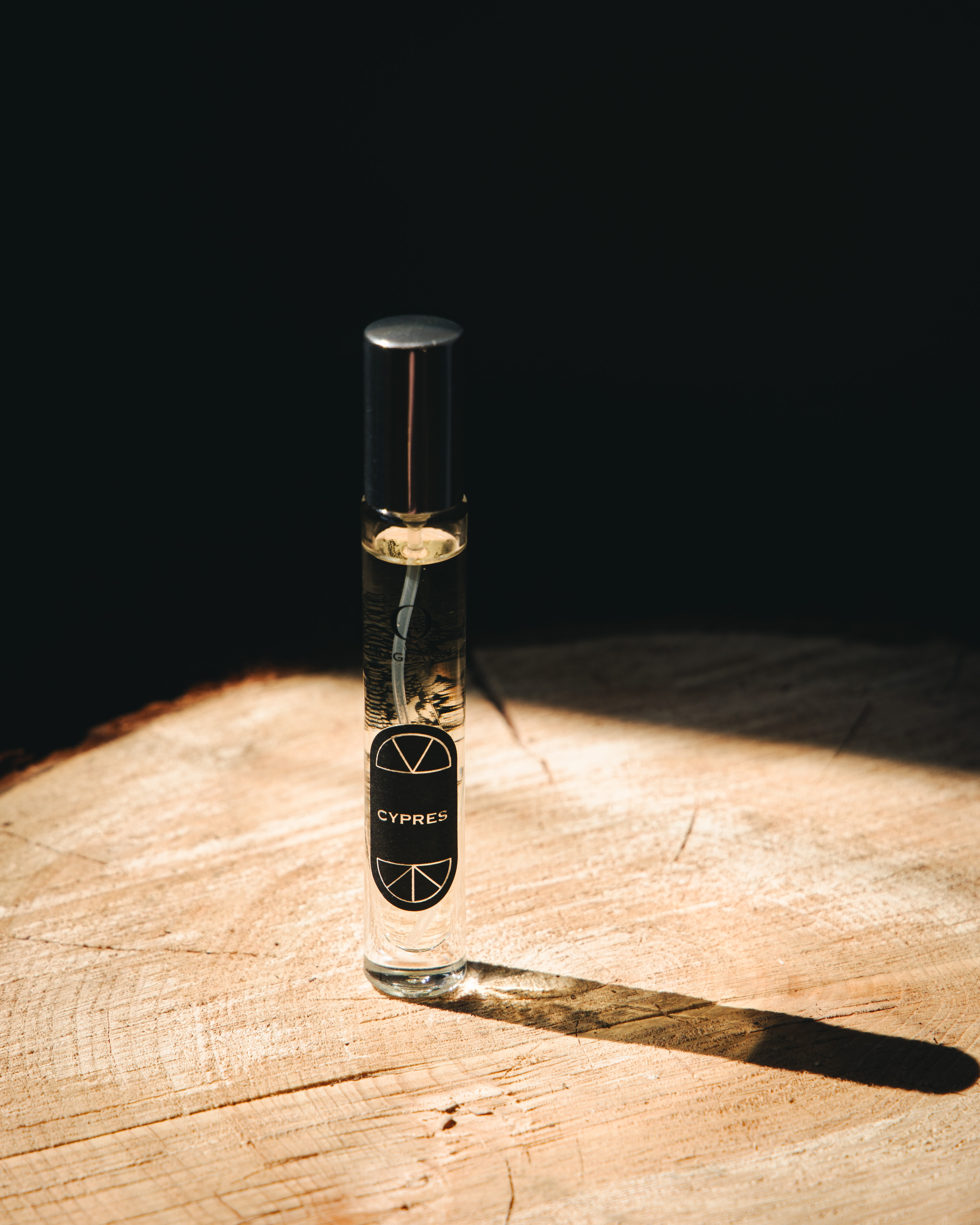 O SKIN & HAIRから新たな香り「O FRAGRANCE 06 Cypres」が登場。全6種を体感できる「O Discovery Collection」も10月22日(水)より同時発売。