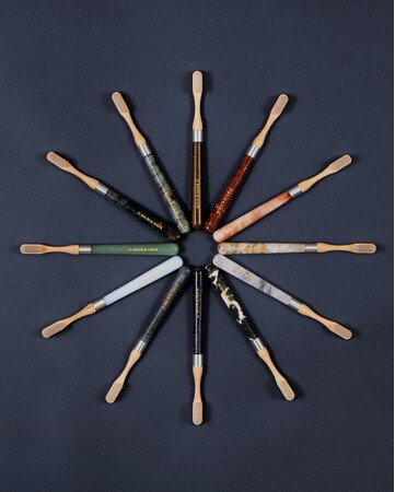 【O SKIN & HAIR】O TOOTH BRUSHがリニューアルして登場。さらに、O STANDも新たに登場。3月5日（木）より先行発売いたします。