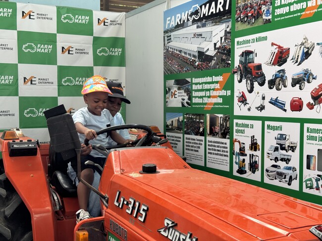 タンザニア最大規模の国際見本市「サバサバ」に中古農機具事業が出展しニーズ調査を実施
