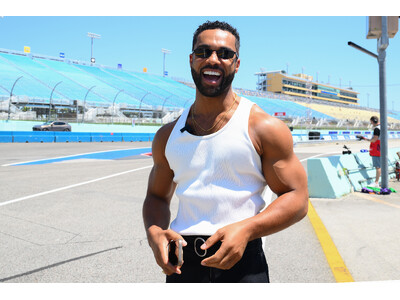 �w�G�~���[�A�p���֍s���x�̔o�D���V�A���E�����B�X�J�E���g�A�@�V�[�Y��12�̃t�H�[�~����E�����u�����h�A���o�T�_�[�ɏA�C