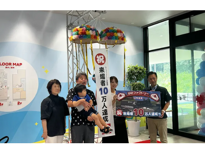 オープンわずか1ヶ月で快挙！日本初のかにテーマパーク「かにファクトリー 甲羅組」8月22日（土）に来場者10万人達成