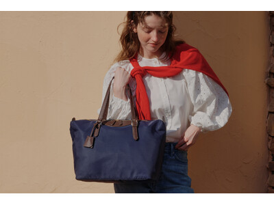 「Jewelna Rose」より、ミニポーチ付きでバッグの中もすっきり！軽やかに使えるナイロントート「ラ...