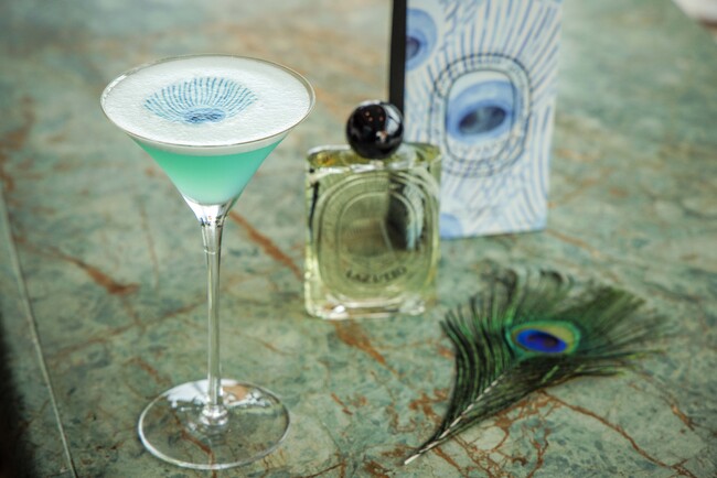 ウォルドーフ・アストリア大阪「ピーコック・アレー」に9月限定でディプティック新作フレグランスを表現したカクテルが登場