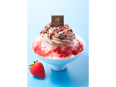 ストロベリーのゼリーが入った、スイーツのようなかき氷！ ゴディバ「かき氷 ストロベリー＆チョコレート」