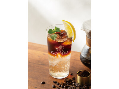 京都のコーヒーロースター 小川珈琲との共同開発が実現！！ゴディバカフェ「ジャスミンとアプリコットのコーヒーソーダ」