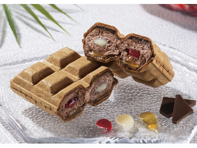 ベルギー産チョコレートと『南国白くま』のおいしさがひとつに。ワンハンドで楽しめる最中アイスで登場！ゴディバ「南国白くま最中 チョコレート」