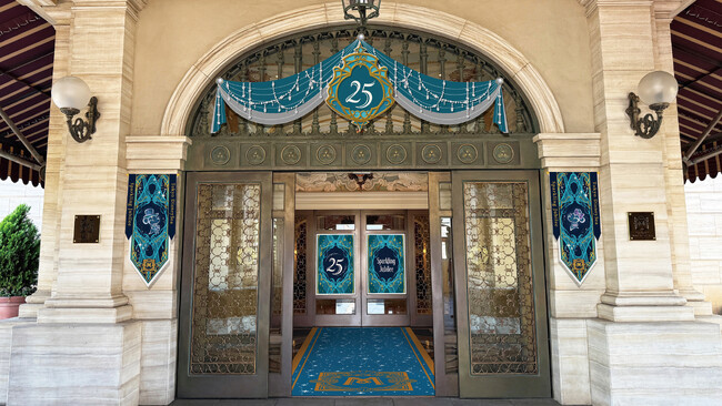 東京ディズニーシー（R）25周年“スパークリング・ジュビリー” ディズニーホテルで大切な人と一緒に心に残る想い出をー。
