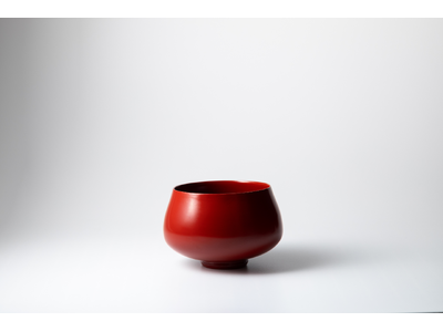 日本酒の香りをひらく「陶胎漆器のSHUWAN」 磁器と漆が織りなす唯一無二の酒器が正式発売