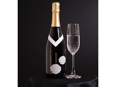 老舗酒蔵とコラボ開発！新しいスパークリング日本酒“ESOSA” をリリース