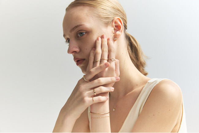 山梨発ジュエリーブランド【ANAPNOE（アナプノエ）】が阪急うめだ本店にてPOPUPを開催。今季のテーマ“光”をイメージした26SS新作ラインナップを先行発売！