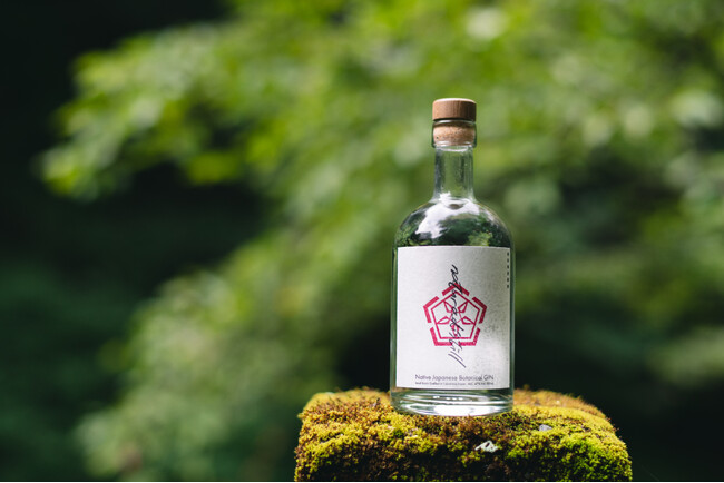 ”日本独自の自然の香りを追求”した「naturadistill固有種蒸溜酒」が待望のレギュラー品として2025年3月12日(水)より発売！