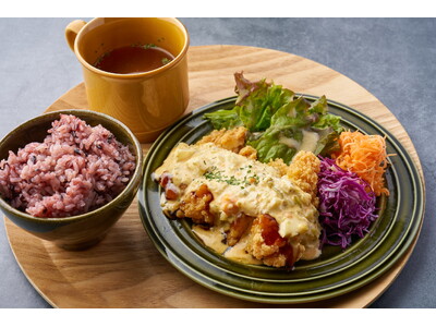 地域の皆様に感謝を込めて【11周年の特別な4日間】pottoのクリスピーチキンプレート390円OFF！！