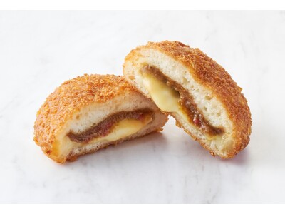 モッツァレラチーズがとろけ出す！『セブンカフェ ベーカリー』から「お店で揚げた とろけるチーズカレーパン」を新発売