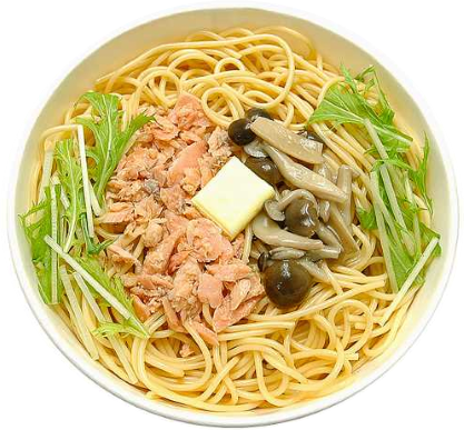 “秋を感じる”具材のおいしい組み合わせ！「道産秋鮭ときのこのパスタ（バター醤油味）」 10月15日（水）より発売
