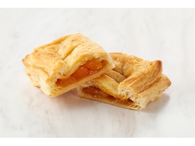 「お店で焼いた アップルパイ」が3月17日（火）より順次登場！りんごの果実感とバター香るサクサク食感を手...