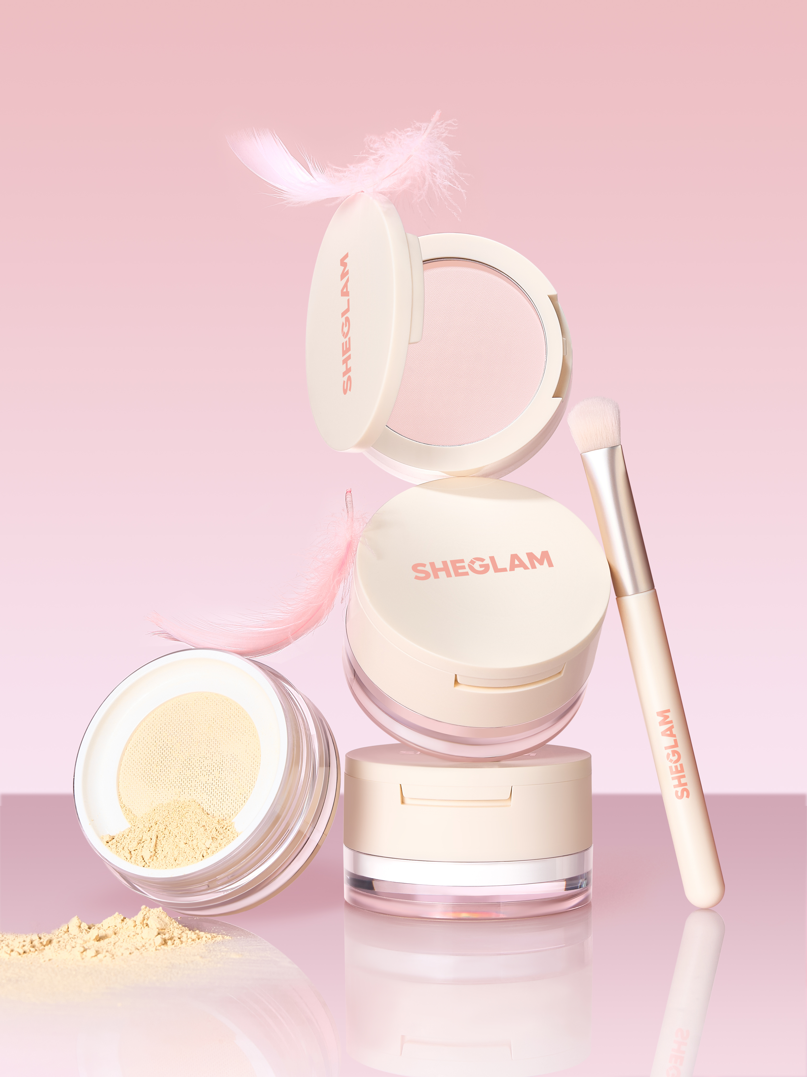 SHEGLAMの2025年秋新作より、秋肌をきれいに魅せるセッティングパウダー『Insta-Ready Ultra-Fine Blur & Lift Setting Powder Duo』が登場！