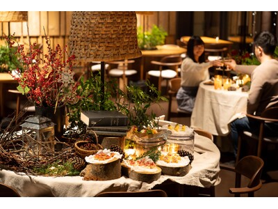 【群馬初】花×食×生演奏×光×音×没入体験　生演奏とクリスマスブーケ付き「30名様限定予約制ディナー」12/24限定！体験型ライトアップイベントと同時開催［ぐんまフラワーパークプラス］