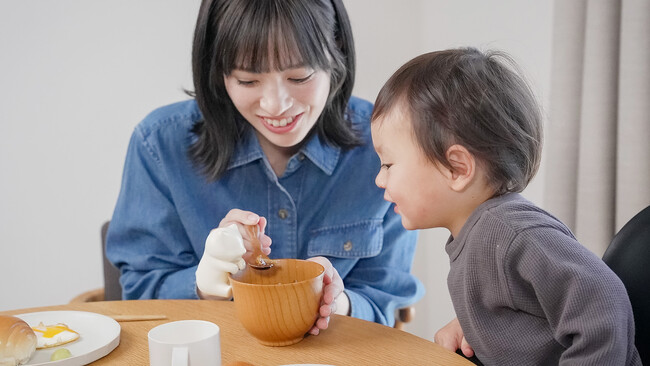 熱々の離乳食も“ふーふー”冷ませる「猫舌ふーふー」が「アカチャンホンポ」での販売を開始!