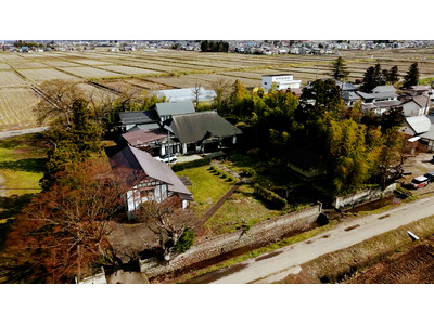 〈福島県会津若松市〉堀と石垣に囲まれた400年の歴史ある足利ギャラリー敷地内「氏季カフェ」が8月10日から11日間限定で再オープン。