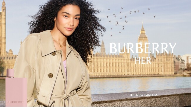 オリヴィア・ディーンを起用。バーバリー ハー コレクションで最も濃密な新フレグランス〈バーバリー ハー パルファム〉登場