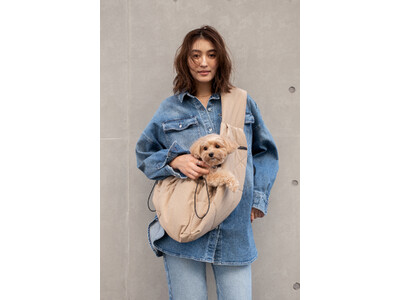 モデルの有末麻祐子さんが提案する犬用キャリーバッグ　“ドッグキャリーショルダー”がLOWELL Thingsより12月8日より発売