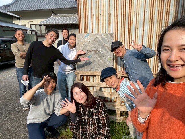 プレスリリース「奈良県御所市で「世界にひとつだけのレジンテーブル」を作る制作体験ワークショップを定期開催　本格的に学べるプロフェッショナルコースも新設」のイメージ画像