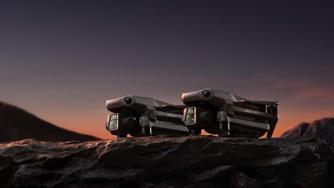 DJIAҖ]̃tbOVbvf DJI Mavic 3 \