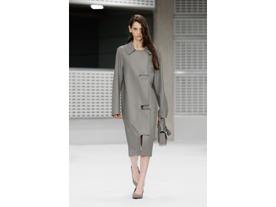 【マルベリー】クリストファー・ケインによる Mulberry by Christopher Kane デビューコレクションを発表