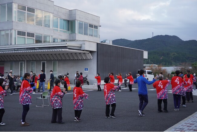 地域医療×まちづくりの共創モデル、第2回「鴨国病院祭」開催。FLOCALが鴨川国保病院とコラボ、企画・運営を支援。