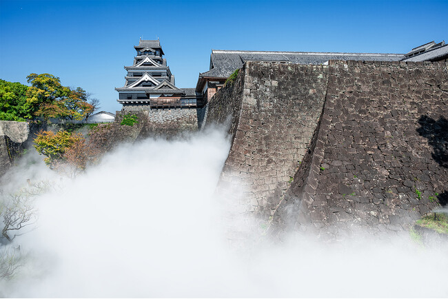 熊本城で再び“雲上の絶景”を。「秋のくまもとお城まつり」に、今年も人工の雲海を設置