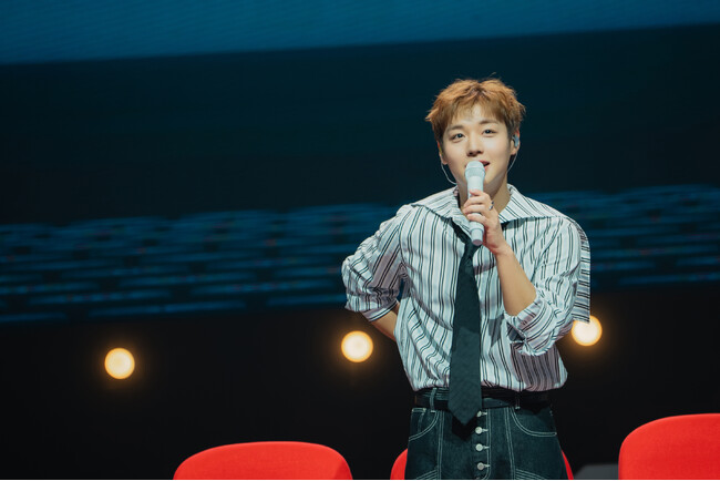 BIGC�A�p�N�E�W�W�t���̃t�@���~�[�e�B���O��S�Ȋ����Ő������ɏI�� �\�\ ���C�u�z�M�ɑ����A5���̃A�W�A�t�@���R���T�[�g�c�A�[�֔M�����g��