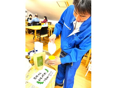 食品工場でもオフィスでも 冷やした「旨味豊かな昆布だし」で対策。暑い夏の水分補給にちょうどいい“ だし ...