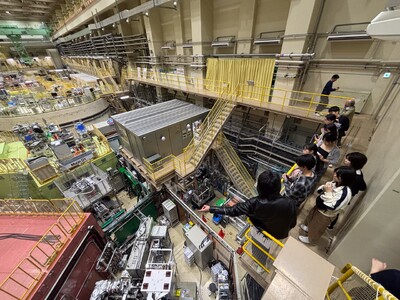 世界初!中高生が世界最高クラスの加速器J‑PARCでミュオンビーム実験