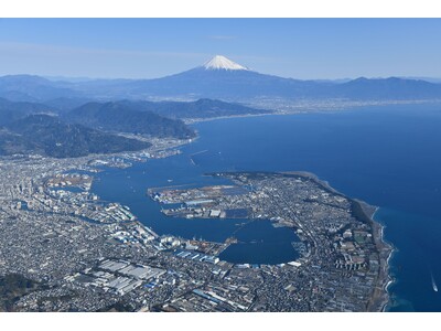 【川崎重工グループ ヘリコプター手配サービス Z-Leg(TM)︎】　【特典付きプラン】「富士山と駿河湾をめぐる、パイロットがお薦めするスカイクルーズ」