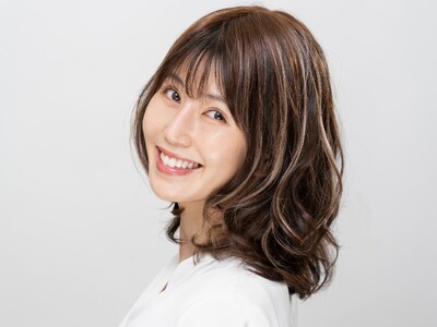 【レディス スヴェンソン】伸びてきた分け目の白髪を手軽にカバー 3ステップで装着できるヘアピース「ぷちポン」2026年10月8日発売