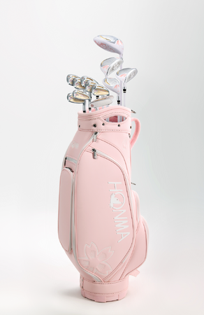 女性の軽やかなスイングを叶えるクラブセット『櫻の舞(SAKURA DANCE)II』誕生