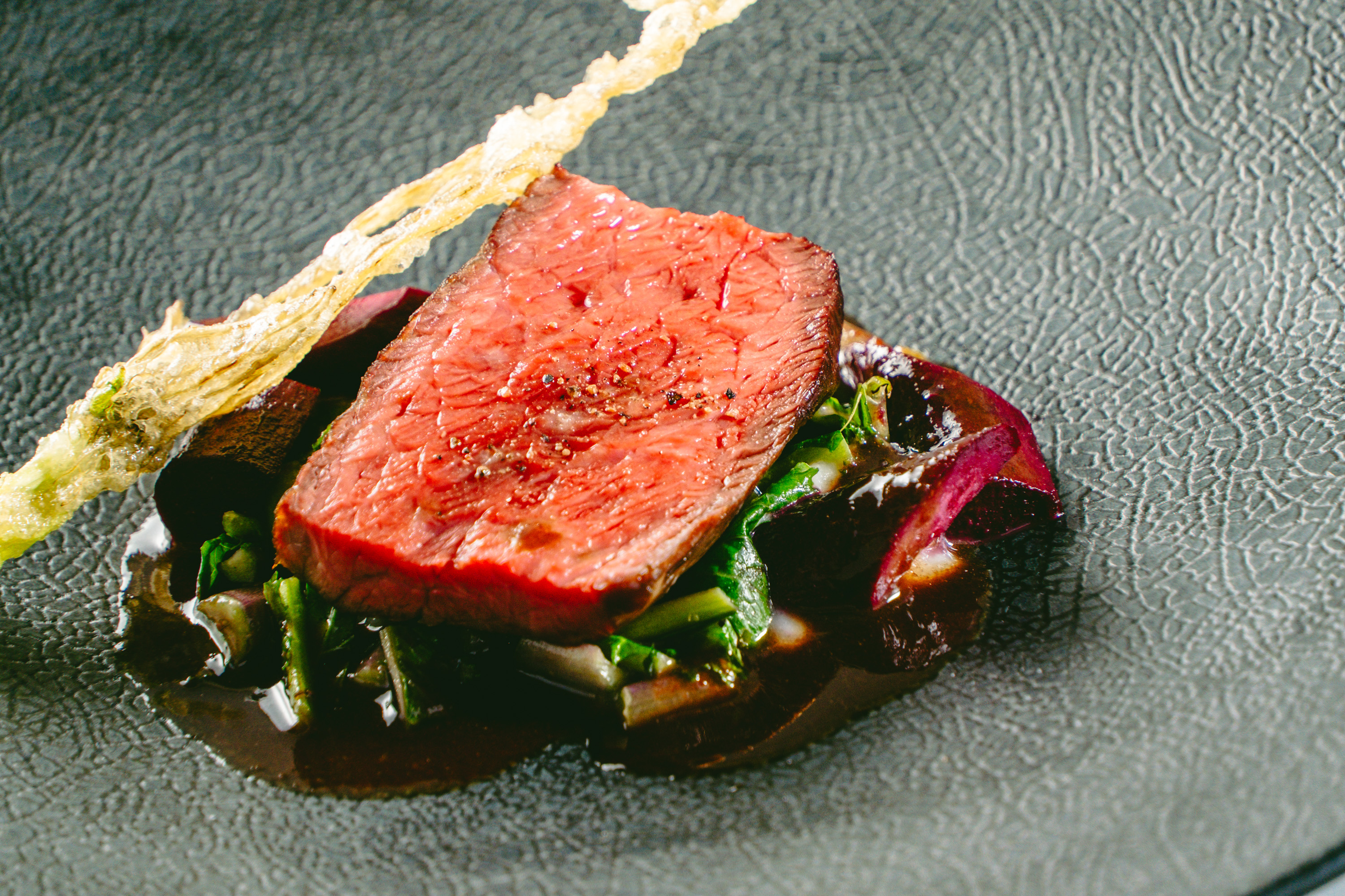 冬の栗駒山麓が育む“冬の恵み”を一皿に。祭畤温泉かみくら《Restaurant…