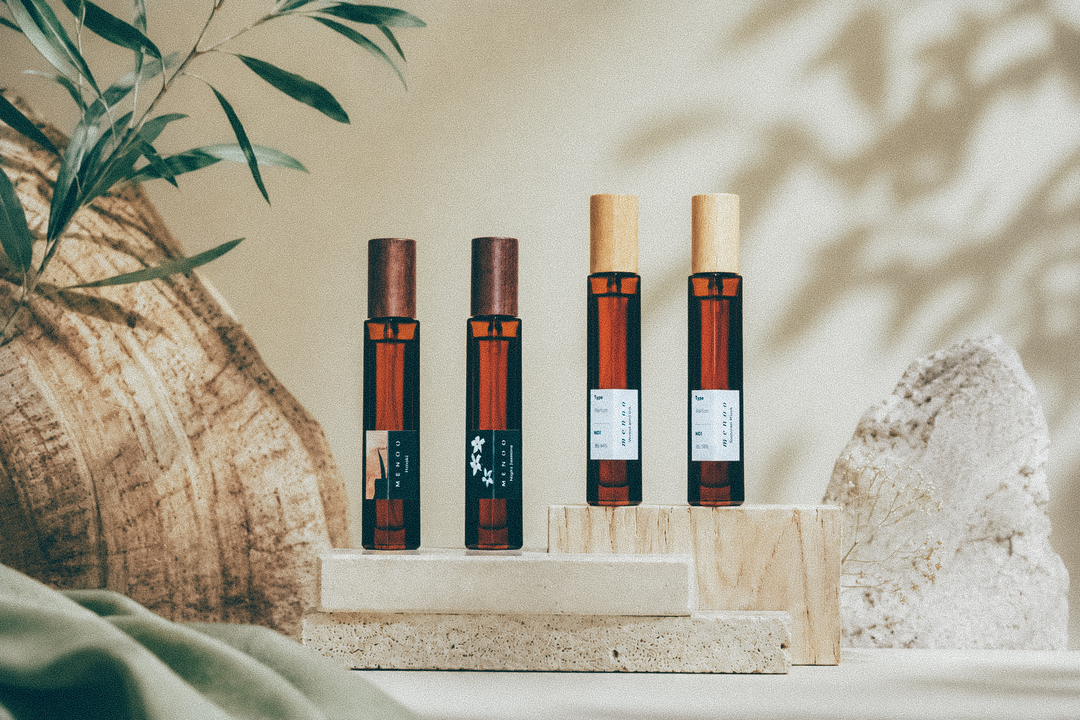 【新商品】福岡糸島発・香りのブランド「menoo(メノー)」、初の香水「メノーパルファン」全4種を7月10日発売。記念して8/7～9に表参道で初の関東POP UPを開催