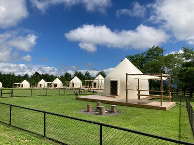 日本最高峰の床コーティング剤『本当に犬と暮らせる床剤』がグランピング施設「Dot Glamping 北軽井沢」に導入