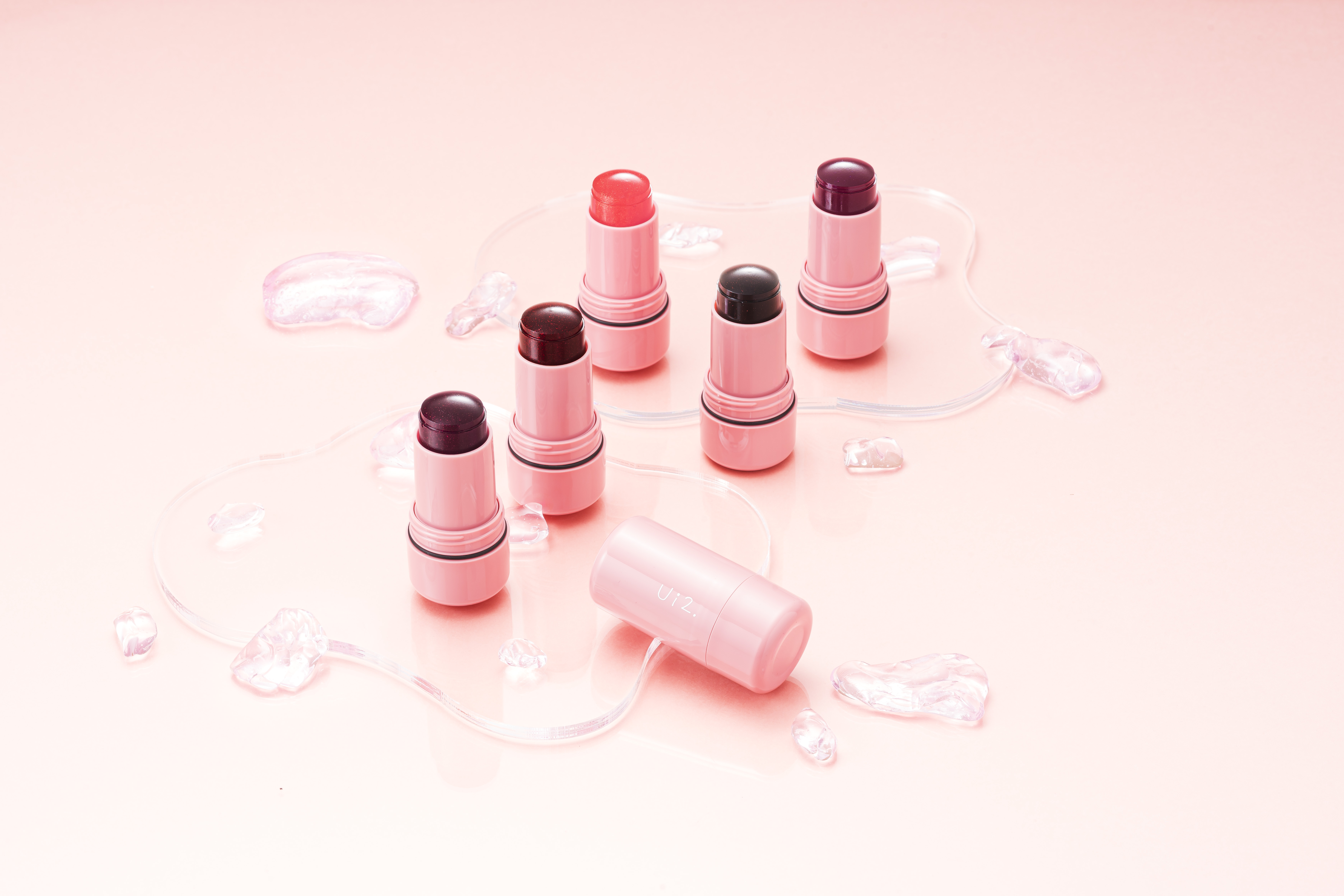 夜まで落ちない密着感。Ui2.（ウイウイ）「ハイドロゼリーチーク」から、待望のくすみカラー3色が新登場！