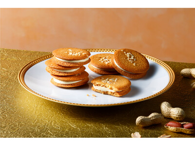 ピーナッツ好きに贈る、阪急うめだ【Dore（ドレ）】の新作焼き菓子「ドレ・チュイールサンド」9月1日新発売。