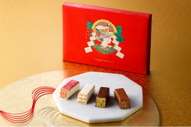 【御年賀ギフト】 おめでたい新年を彩り華やかなギフトで祝う。“くだもの”と“木の実”を楽しむ洋菓子ブランド「フランセ」より「果実をたのしむミルフィユ」が迎春パッケージで登場！