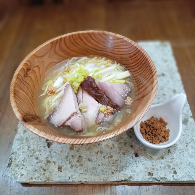 発酵たんぱくComeat(R)×らあめん厨房どる屋、味噌で仕上げる“発…