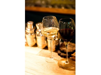 ホームパーティー好きの半数以上は、週一以上でワインを楽しんでいることが判明！