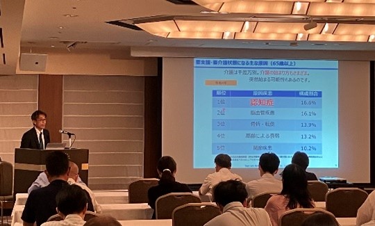 仕事と介護の両立支援事業を展開するベネッセシニアサポートが、一般財団法人東京都人材支援事業団の「令和７年度介護関係講座等」を受託