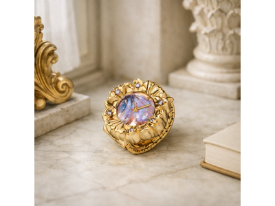 アメリカ発のジュエリーブランド「PASCAL（パスカル）」から、バロック建築の装飾美に着想を得たリング型時計「Baroque Watch Ring」が登場。